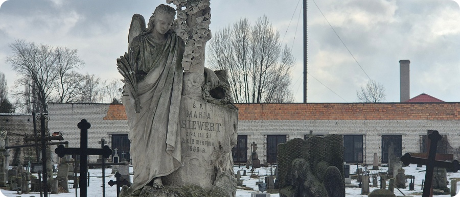 Старое мрачное католическое кладбище Бреста