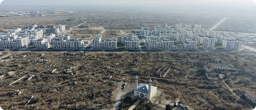 Путешествие в Карабах: город-призрак Агдам, руины сел, крепость Аскеран, аэропорт Ходжалы